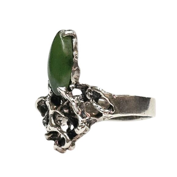 Modernist Brutalist Sterling Silver Jade Ring - Organic Design - Picture 2 of 4